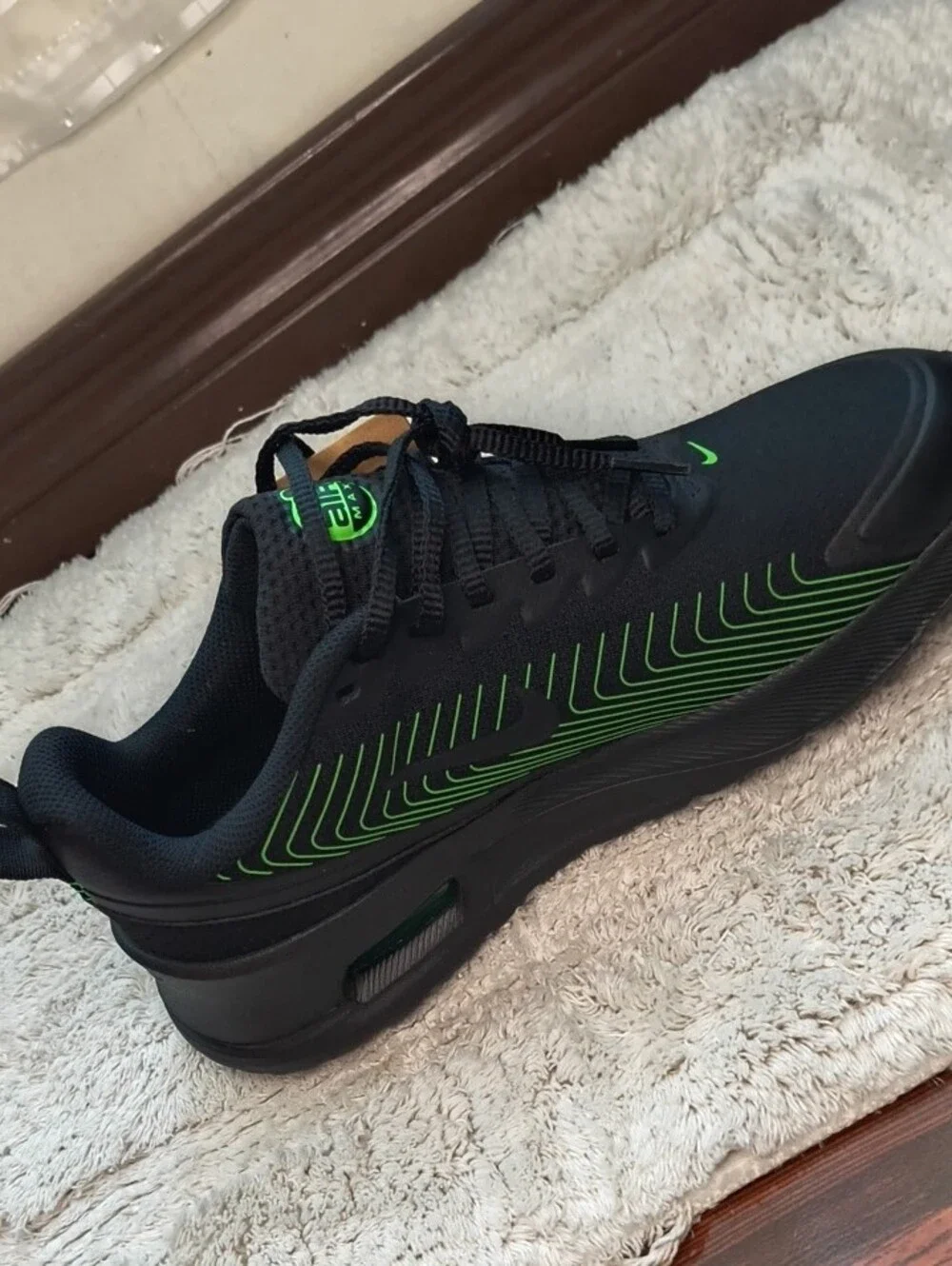 Nike Men’s Black Sneakers with Neon Green Accents